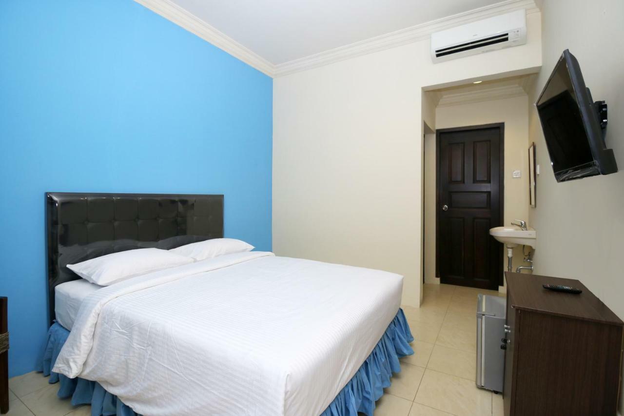 Safina Inn Syariah Sekupang Batam Esterno foto