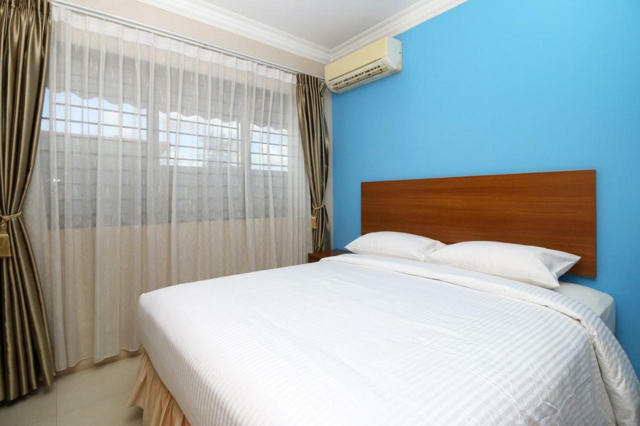 Safina Inn Syariah Sekupang Batam Esterno foto