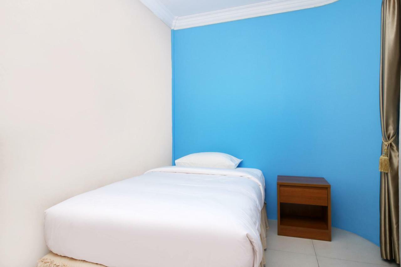 Safina Inn Syariah Sekupang Batam Esterno foto