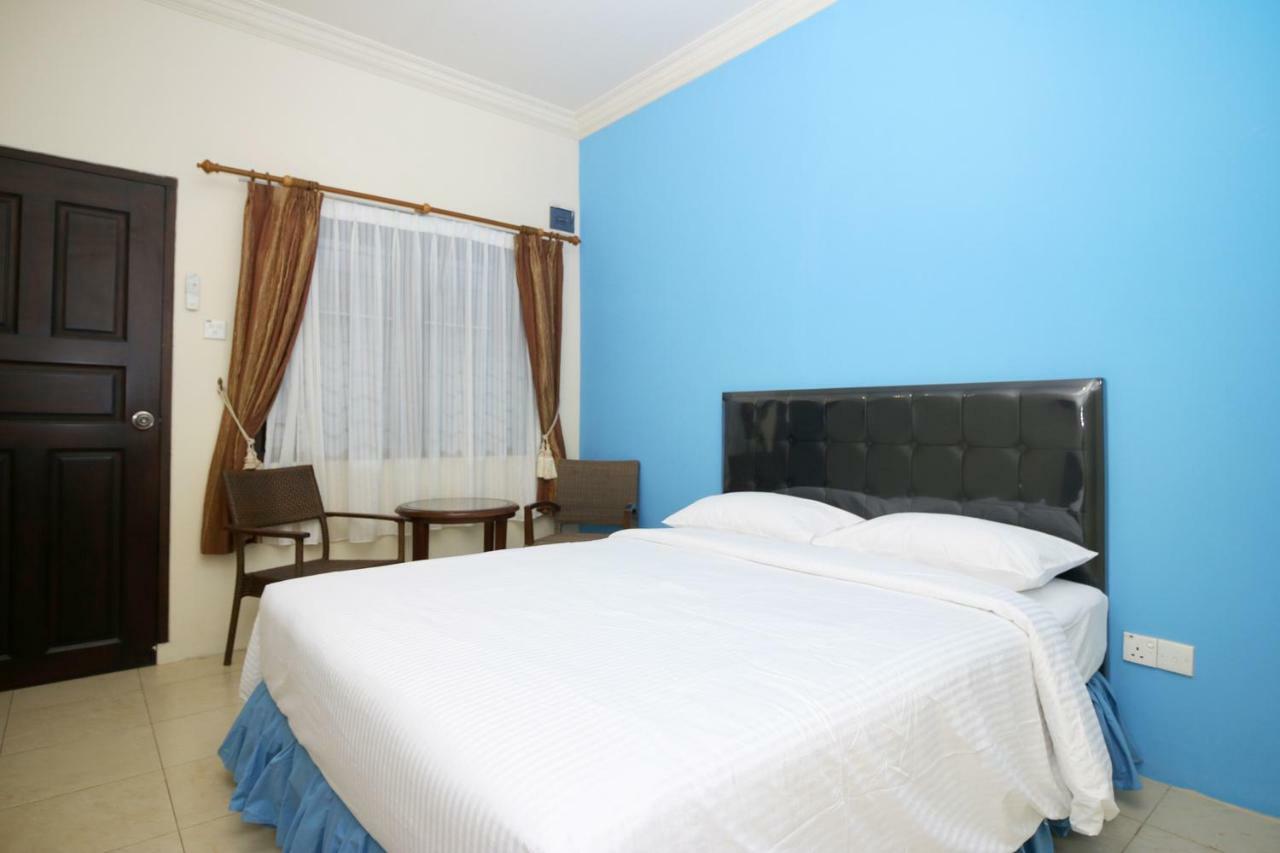 Safina Inn Syariah Sekupang Batam Esterno foto